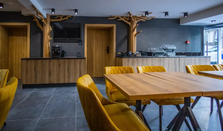 4 �vszak Erdeihotel M�traf�red - Augusztus 20.