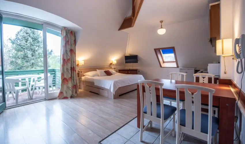 Abbzia Club Hotel Kk Keszthely - Augusztus 20.