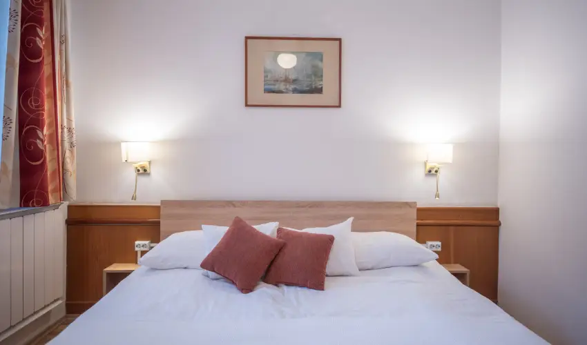 Abbzia Club Hotel Kk Keszthely - Augusztus 20.