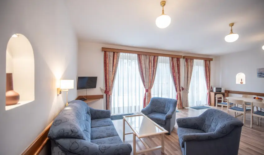 Abbzia Club Hotel Kk Keszthely - Augusztus 20.