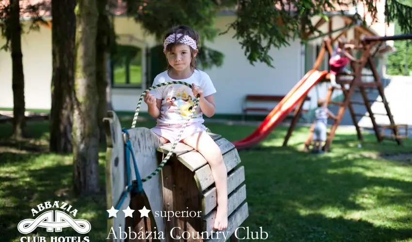 Abb�zia Country Club Nemesn�p - Augusztus 20.                                                                                                                                                                                                                                                  