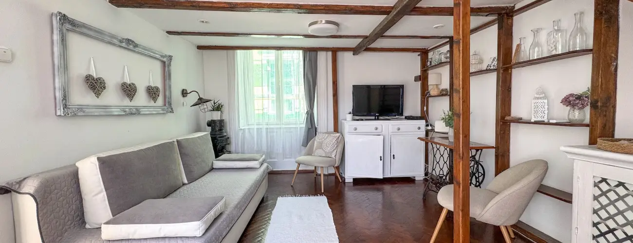 Agria Vintage Apartman Eger - Augusztus 20. (min. 3 j)