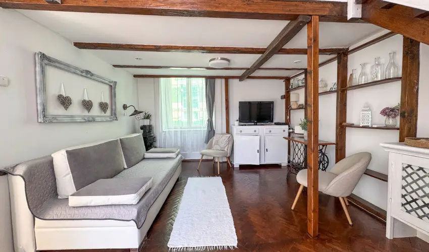 Agria Vintage Apartman Eger - Augusztus 20. (min. 3 j)