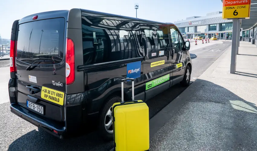 Airport Hotel Budapest Vecss - Augusztus 20. (min. 3 j)