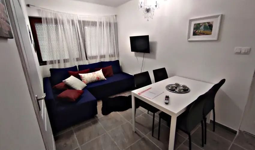 Alea Apartmanok Hark�ny Hark�ny - Augusztus 20.