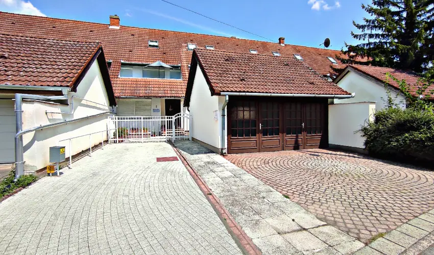 Alea Apartmanok Hark�ny Hark�ny - Augusztus 20.