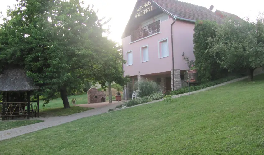 Alshegyi Apartmanok Zalakaros - Augusztus 20. (min. 5 j)