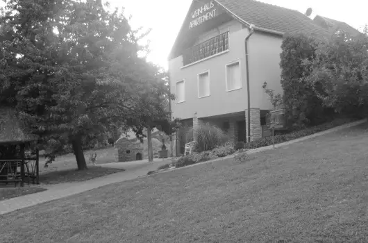 Als�hegyi Apartmanok - Augusztus 20. (min. 4 �j)