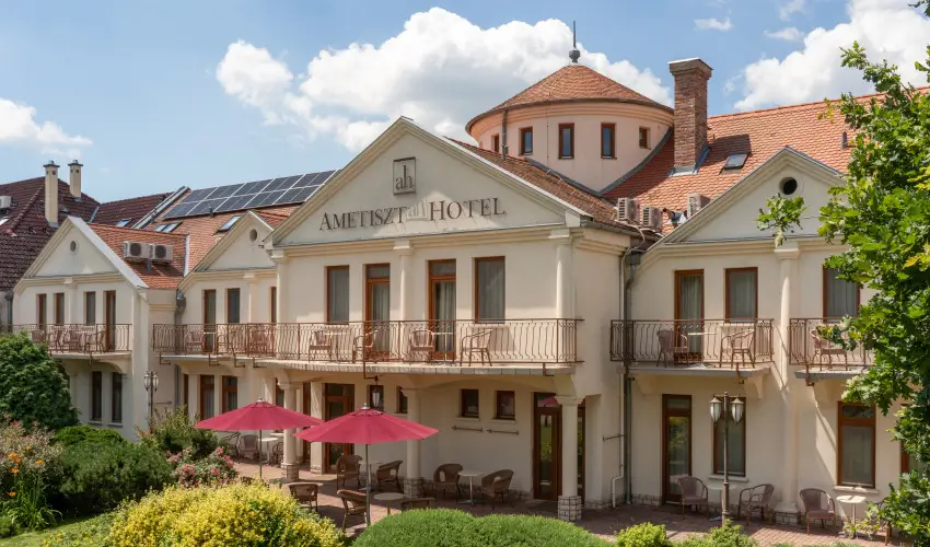 Ametiszt Hotel Hark�ny - Augusztus 20. (min. 3 �j)