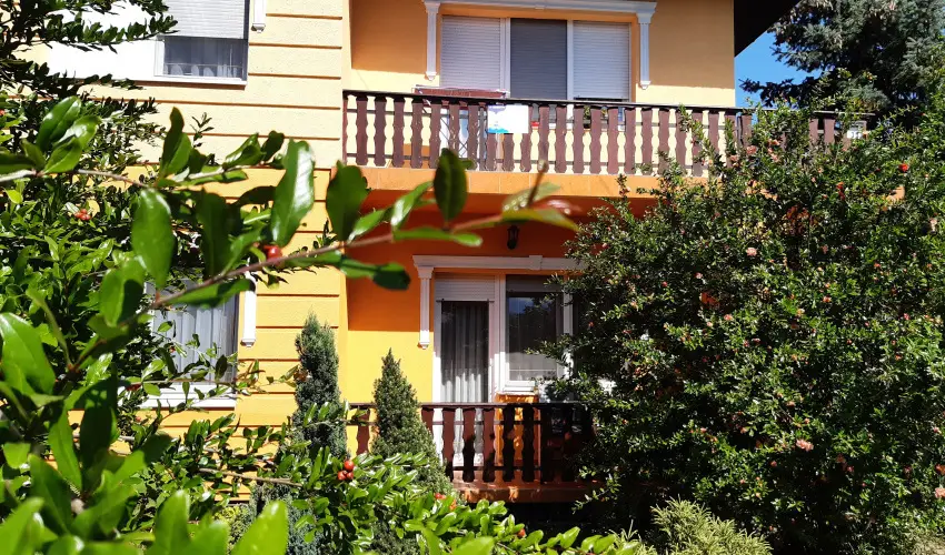 Andrea Vend�gh�z Kehidakust�ny - Augusztus 20. (min. 3 �j)