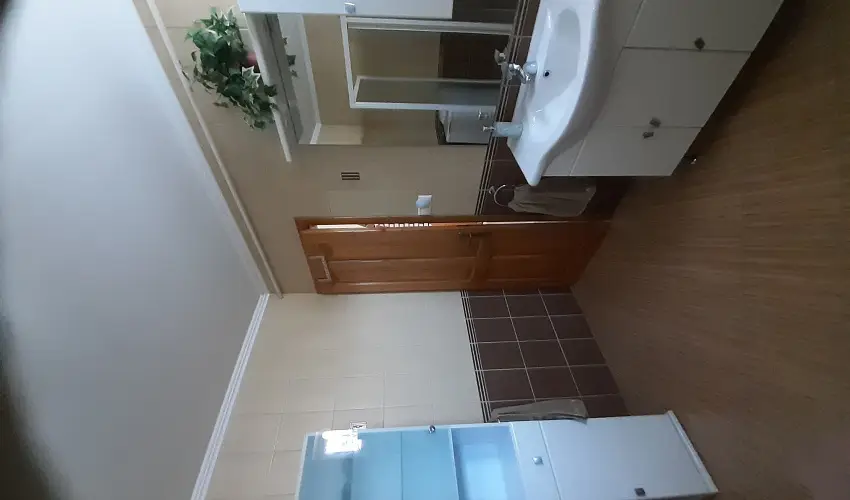 Andrea Vend�gh�z Kehidakust�ny - Augusztus 20. (min. 3 �j)