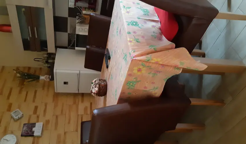 Andrea Vend�gh�z Kehidakust�ny - Augusztus 20. (min. 3 �j)