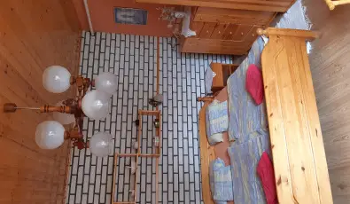 Andrea Vend�gh�z Kehidakust�ny