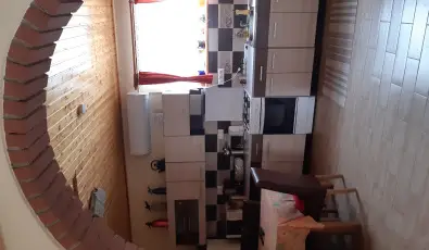 Andrea Vend�gh�z Kehidakust�ny