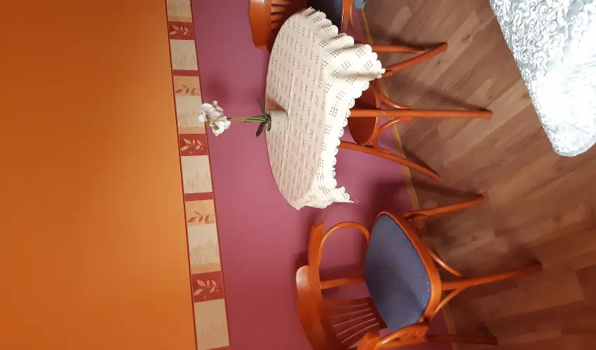 Andrea Vend�gh�z Kehidakust�ny - Augusztus 20. (min. 3 �j)