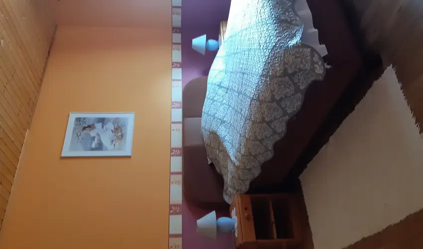 Andrea Vend�gh�z Kehidakust�ny - Augusztus 20. (min. 3 �j)