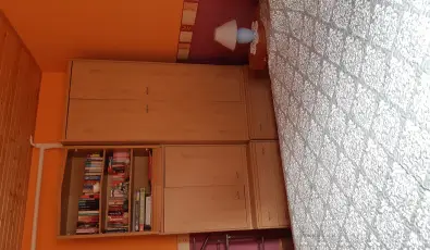 Andrea Vend�gh�z Kehidakust�ny