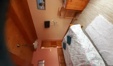 Andrea Vend�gh�z Kehidakust�ny