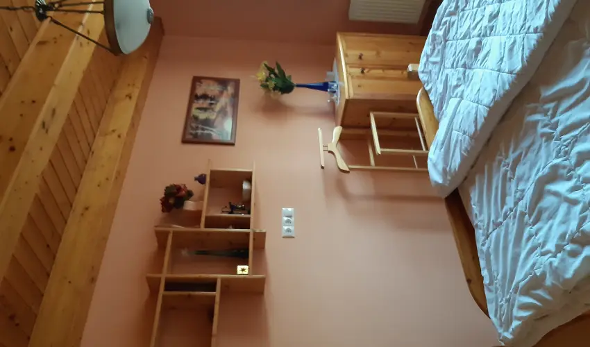 Andrea Vend�gh�z Kehidakust�ny - Augusztus 20. (min. 3 �j)