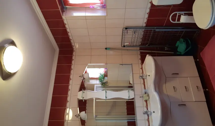 Andrea Vend�gh�z Kehidakust�ny - Augusztus 20. (min. 3 �j)