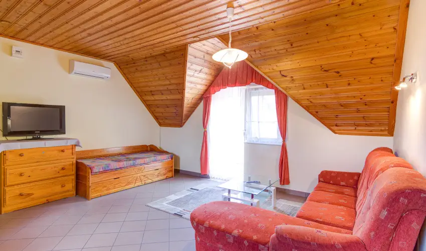 Andrea Villa H�v�z - Augusztus 20. (min. 2 �j)