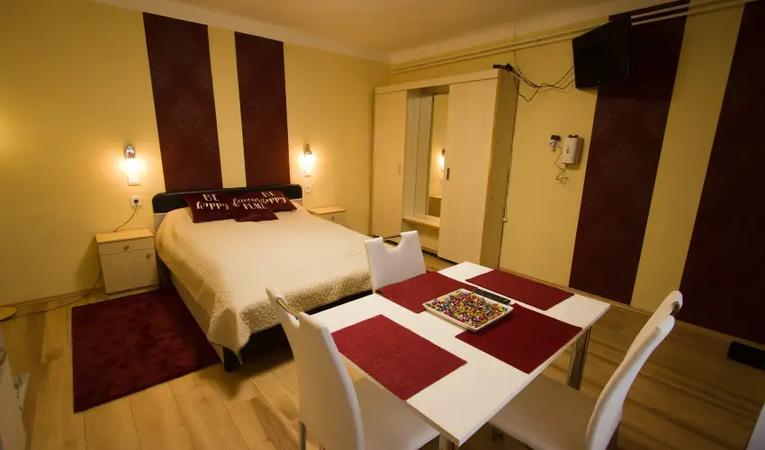 Angyal Apartman Cserkeszl - Augusztus 20.