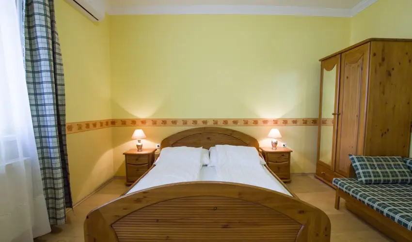 Anna Vendghz Hajdszoboszl - Augusztus 20.