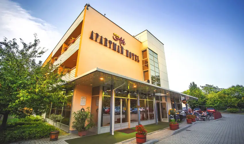 Apartman Hotel Bk, Bkfrd - Augusztus 20.