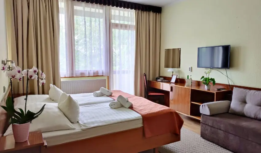 Apartman Hotel Bk, Bkfrd - Augusztus 20.