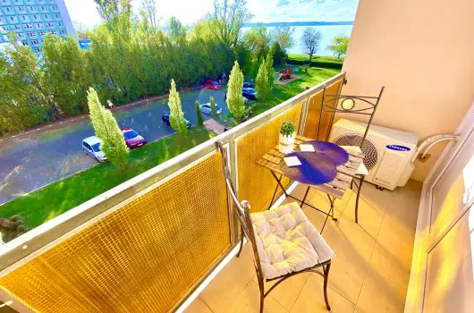 Aqua Blue Apartmanok - Augusztus 20. (min. 5 j)