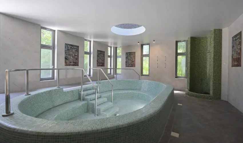 AquaMed Hotel Hark�ny Hark�ny - Augusztus 20. (min. 3 �j)