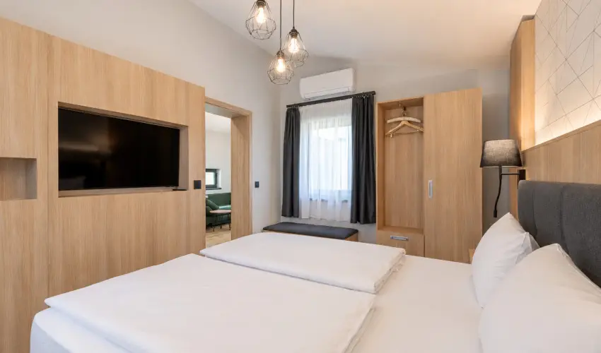 AquaMed Hotel Hark�ny - Augusztus 20.