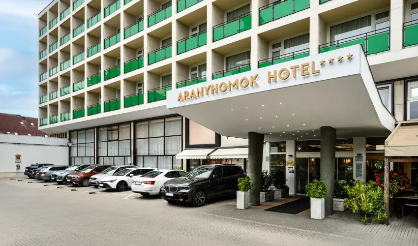 Aranyhomok Hotel Business & Relax Kecskem�t - Augusztus 20.