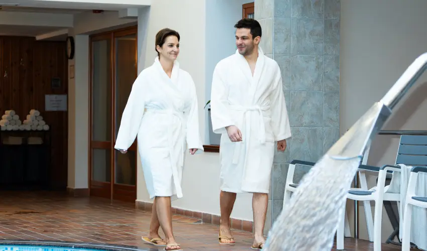 Aranyhomok Hotel Business & Relax Kecskem�t - Augusztus 20. - teljes el�refizet�ssel