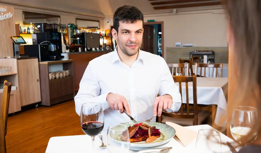 Aranyhomok Hotel Business & Relax Kecskem�t - Augusztus 20. - teljes el�refizet�ssel