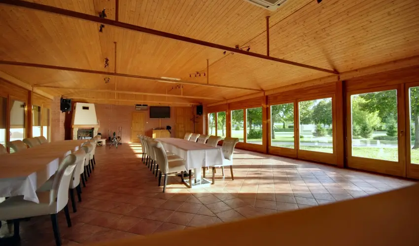 Arcanum Hotel B�k�scsaba - Augusztus 20.