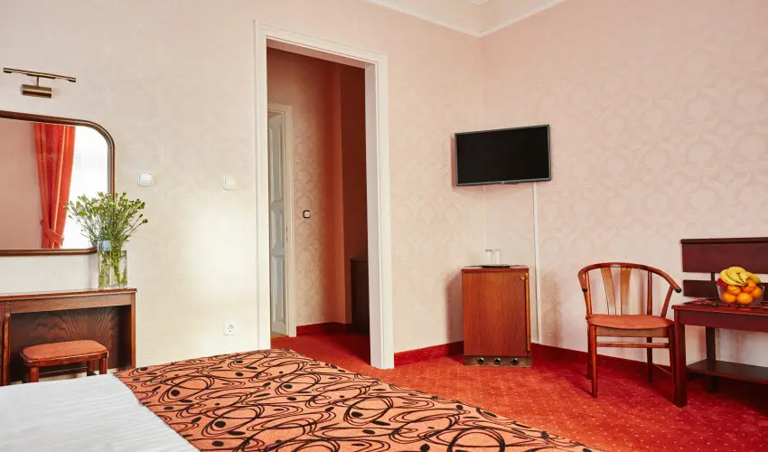 Astoria Hotel �s �tterem Balatonf�red - Augusztus 20. (min. 2 �j)