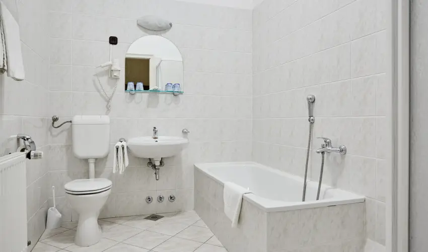 Astoria Hotel �s �tterem Balatonf�red - Augusztus 20. (min. 2 �j)