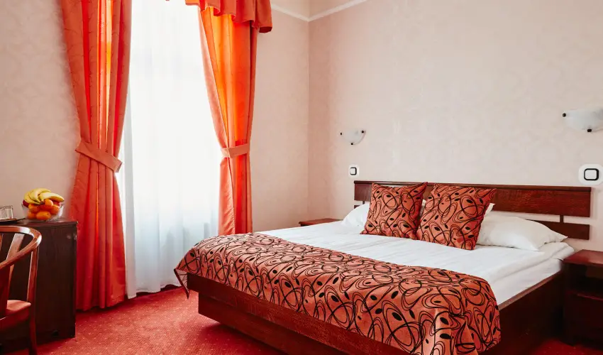 Astoria Hotel �s �tterem Balatonf�red - Augusztus 20. (min. 2 �j)