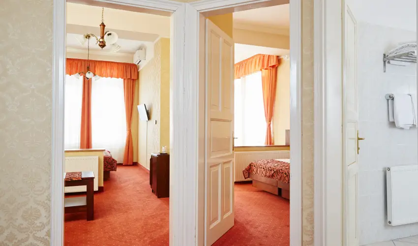 Astoria Hotel �s �tterem Balatonf�red - Augusztus 20. (min. 2 �j)