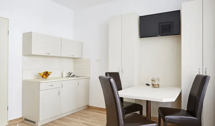 Astoria Hotel �s �tterem Balatonf�red - Augusztus 20. (min. 2 �j)