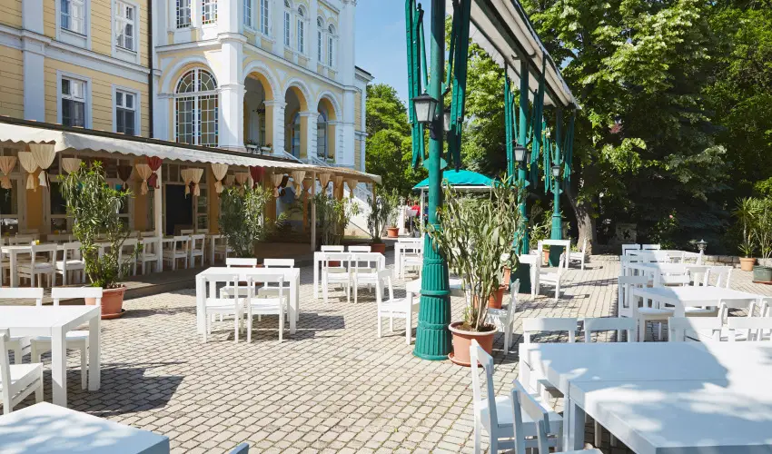 Astoria Hotel �s �tterem Balatonf�red - Augusztus 20. (min. 2 �j)