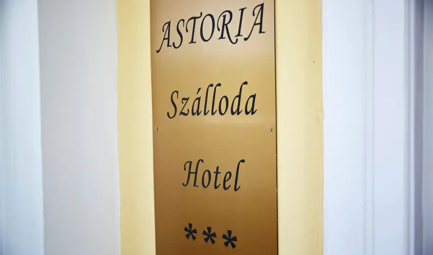 Astoria Hotel �s �tterem Balatonf�red - Augusztus 20. (min. 2 �j)