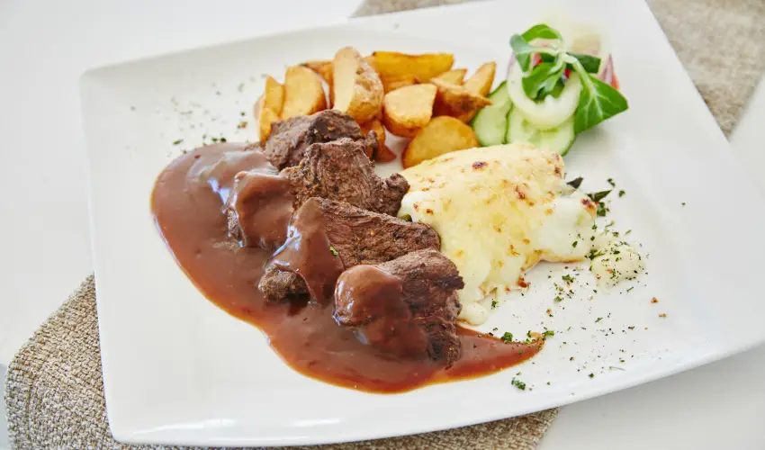 Astoria Hotel �s �tterem Balatonf�red - Augusztus 20. (min. 2 �j)