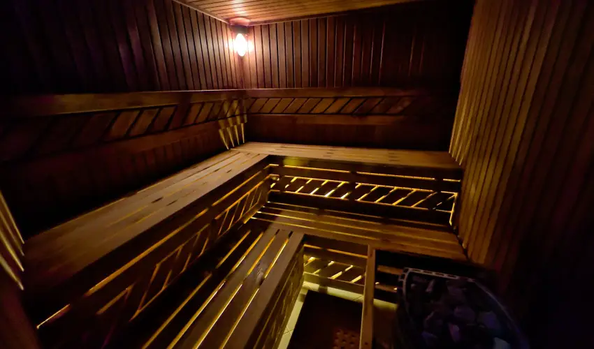 Hotel Atlantis Wellness & Conference Hajdszoboszl - Augusztus 20. - teljes elrefizetssel (min. 2 j)