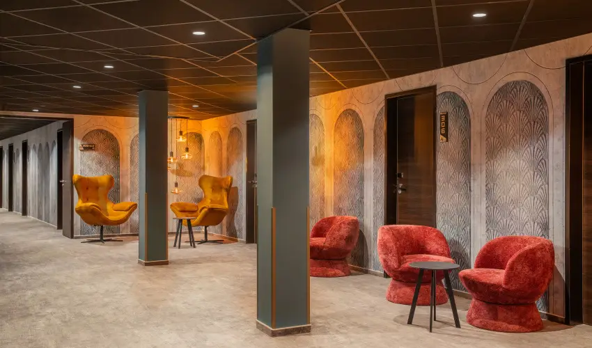 Hotel Atlantis Wellness & Conference Hajdszoboszl - Augusztus 20. - teljes elrefizetssel (min. 2 j)