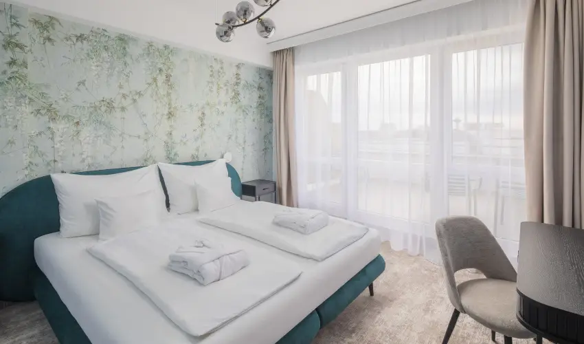 Hotel Atlantis Wellness & Conference Hajdszoboszl - Augusztus 20. - teljes elrefizetssel (min. 2 j)