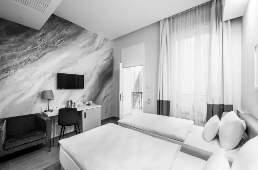 Atrium Hotel by Mellow Mood Hotels - Augusztus 20.