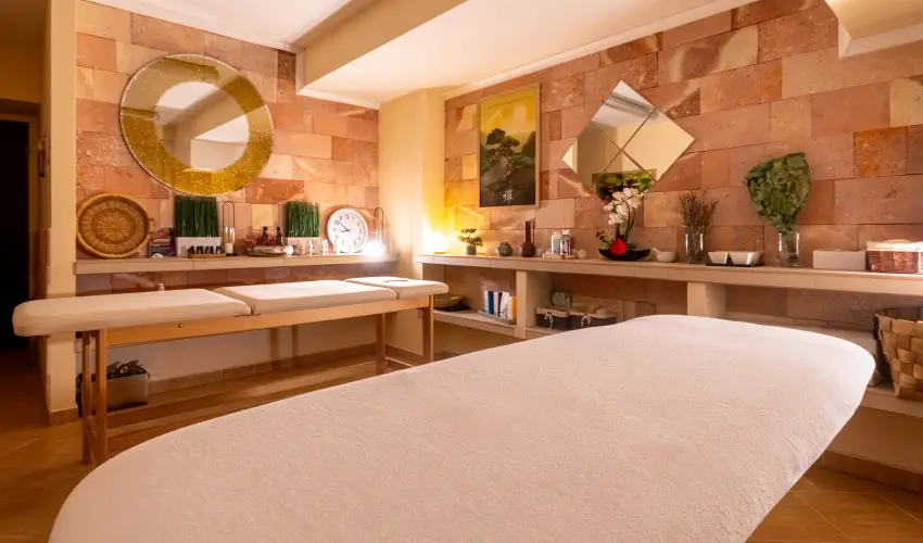 Aurora Hotel Miskolctapolca - Augusztus 20. 