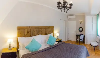 Aurora Vend�gh�z H�v�z